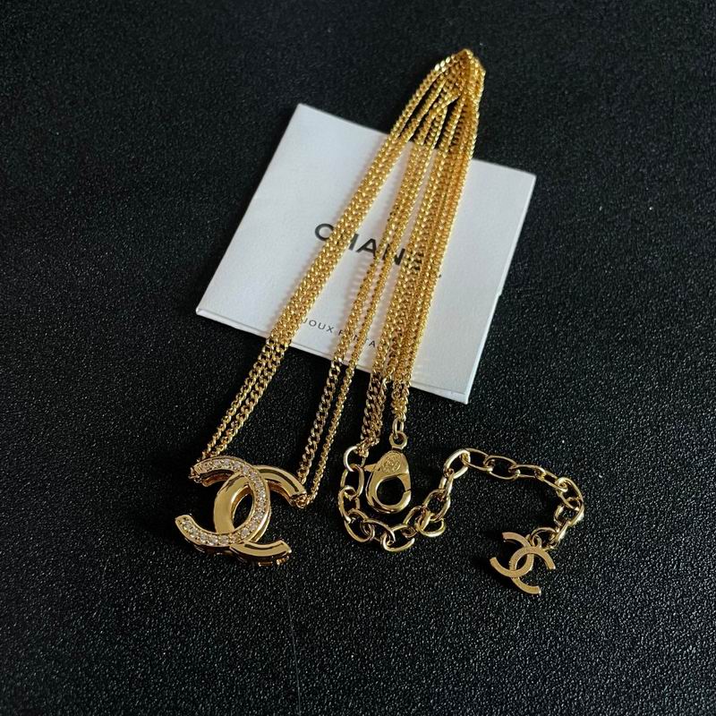 Chanel necklace 05yxh92
